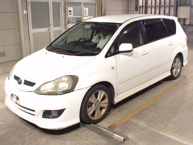 Toyota Ipsum