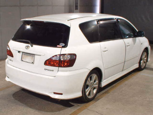 Toyota Ipsum
