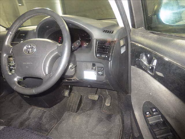 Toyota Ipsum