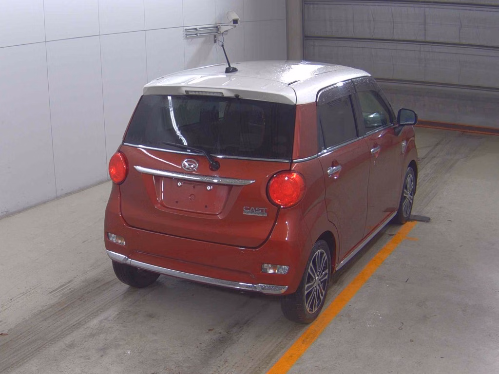 DAIHATSU CAST