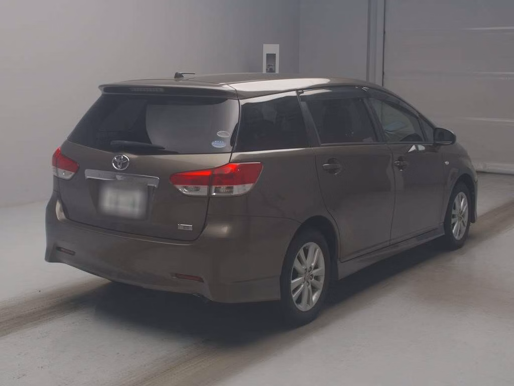 TOYOTA WISH