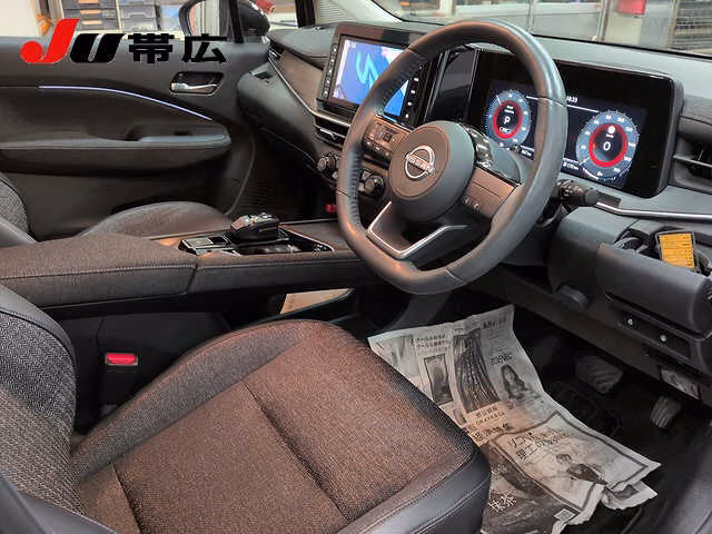 Nissan Aura