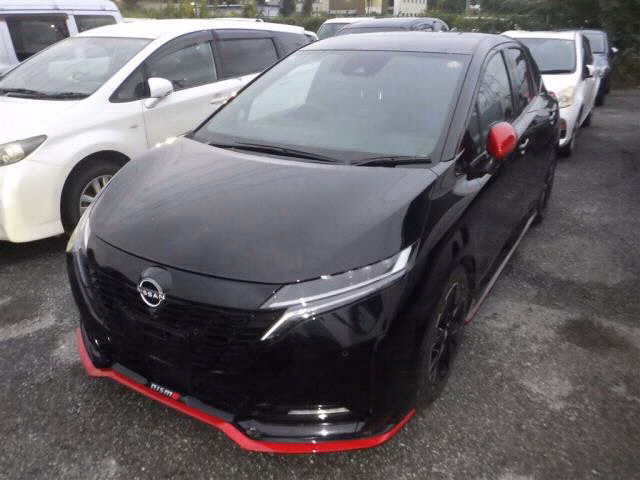 Nissan Aura