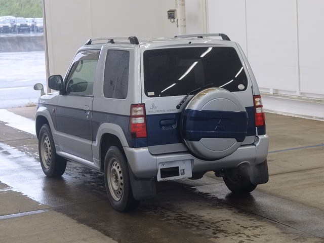 Mitsubishi Pajero Mini