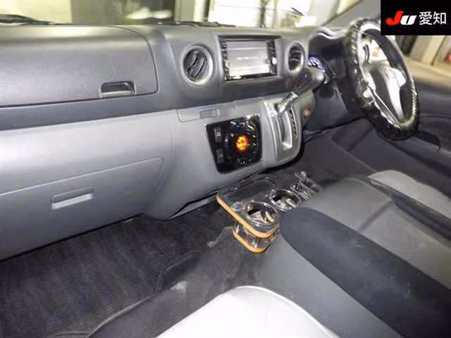 NISSAN NV350 CARAVAN