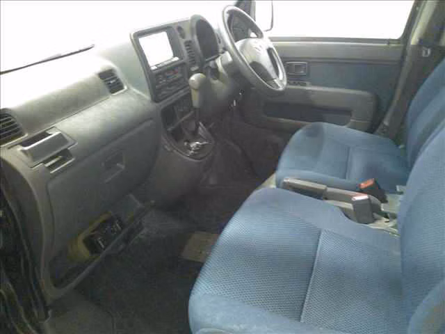 TOYOTA PIXIS VAN