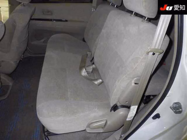 Toyota Ipsum