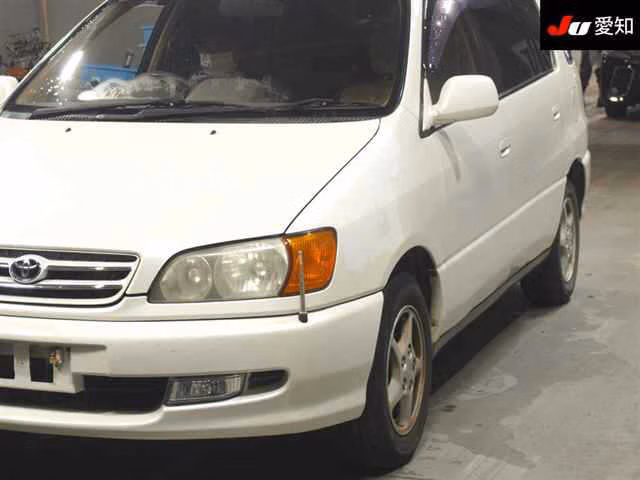 Toyota Ipsum