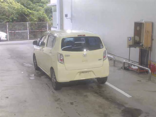 TOYOTA PIXIS EPOCH
