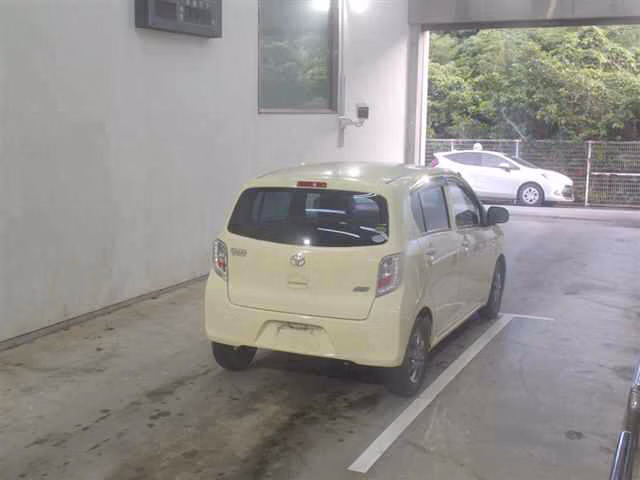 TOYOTA PIXIS EPOCH