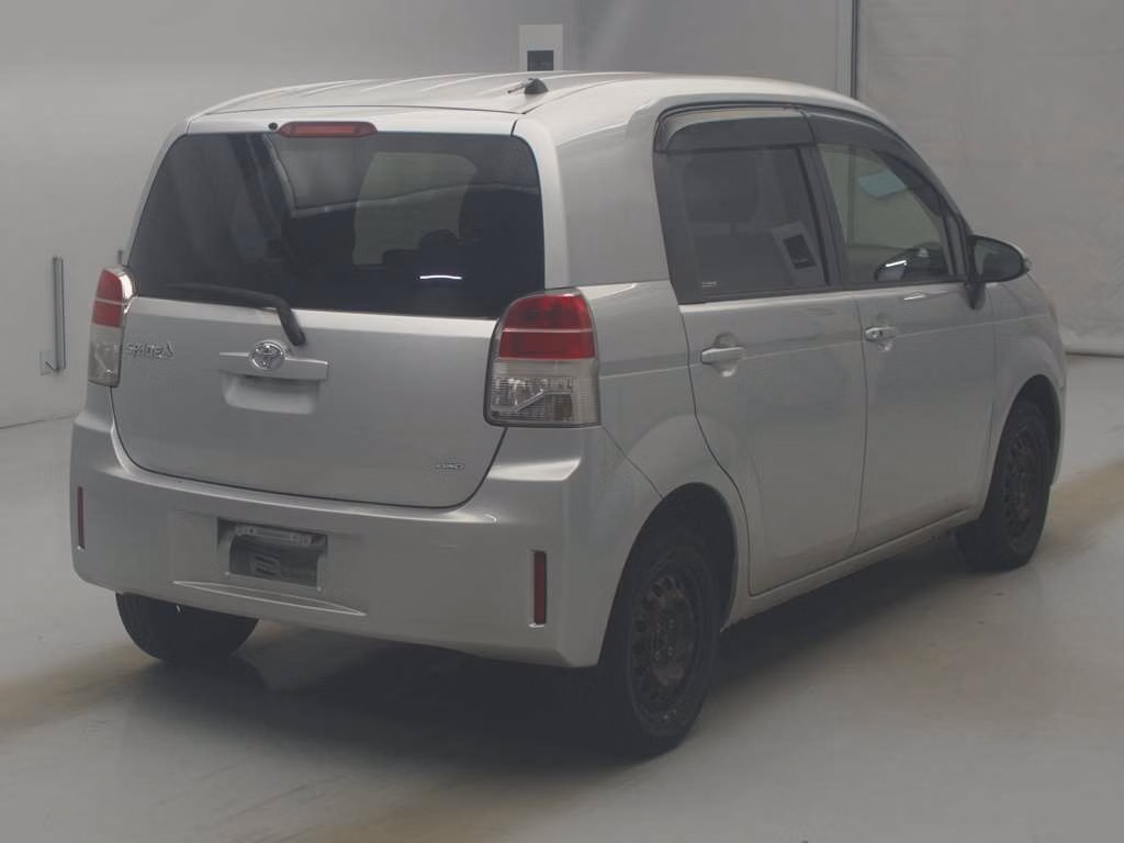 TOYOTA SPADE