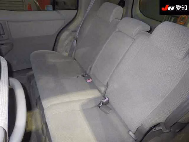 TOYOTA RAUM