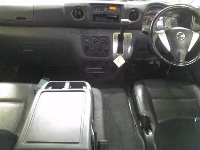 NISSAN NV350 CARAVAN