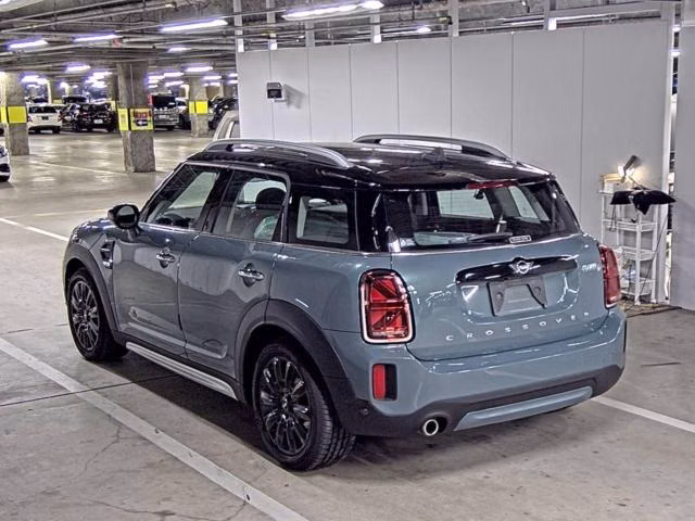 MINI CROSSOVER