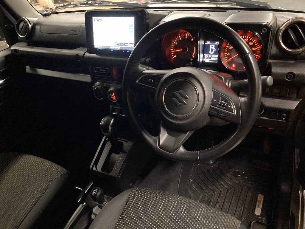 SUZUKI JIMNY SIERRA