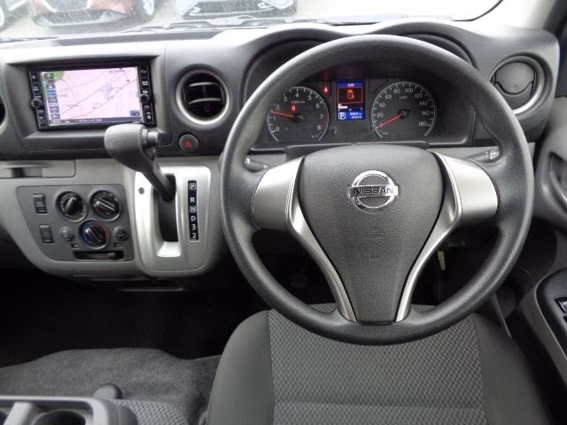 NISSAN CARAVAN