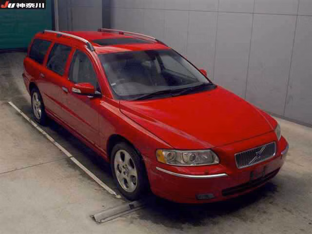 VOLVO V70