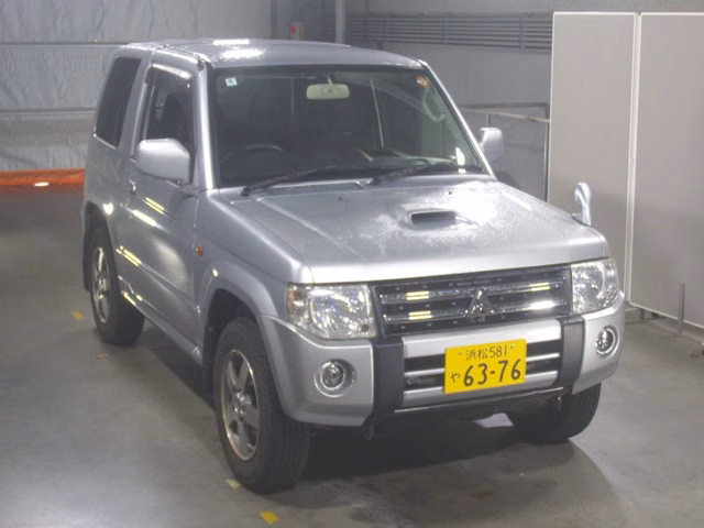 Mitsubishi Pajero Mini