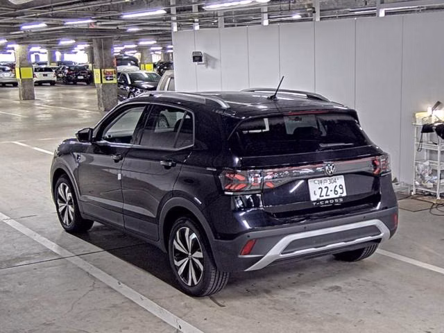 VOLKSWAGEN T-CROSS