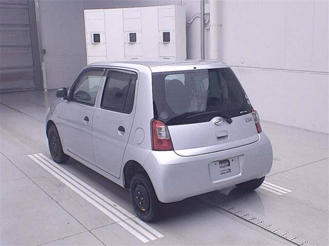 Daihatsu Esse