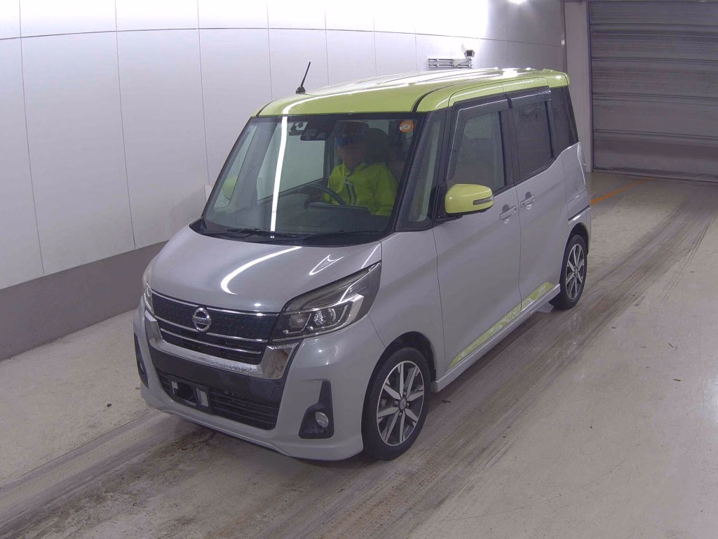 NISSAN DAYZ ROOX