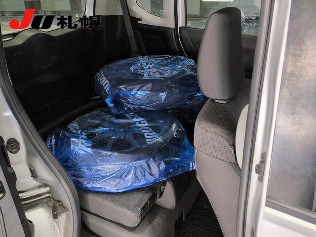 Mitsubishi Delica D:2