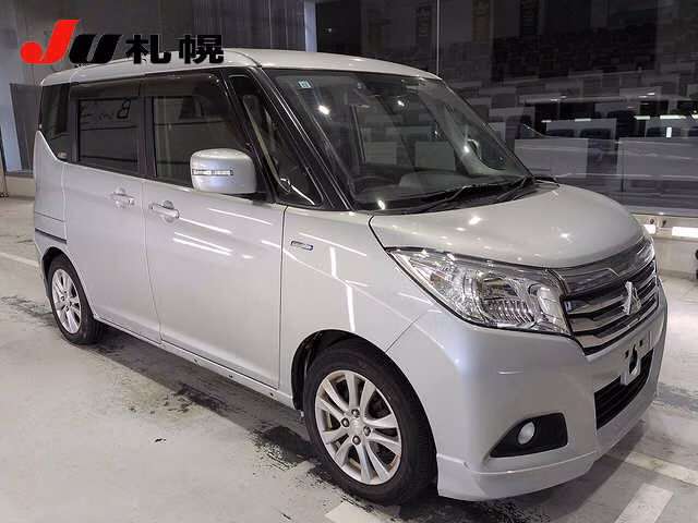 Mitsubishi Delica D:2
