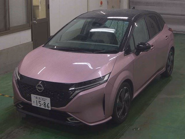 Nissan Aura