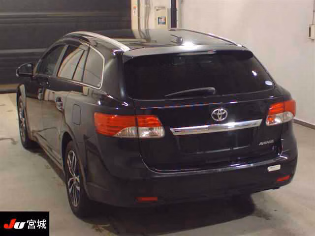 TOYOTA AVENSIS