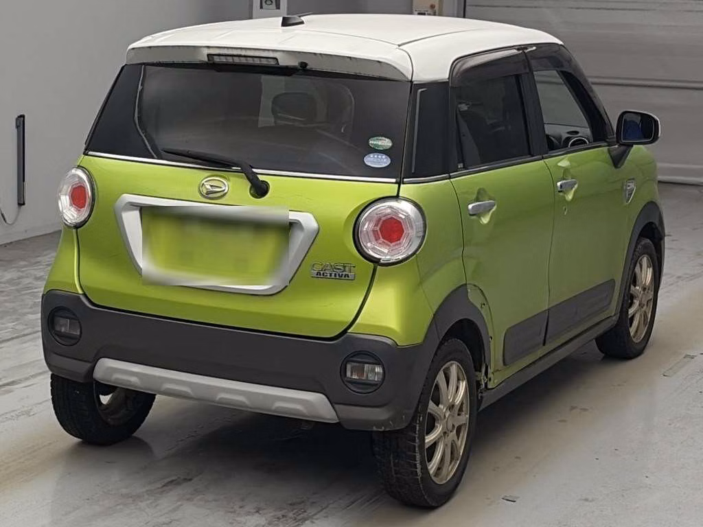 DAIHATSU CAST