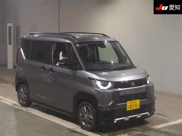 Mitsubishi Delica Mini