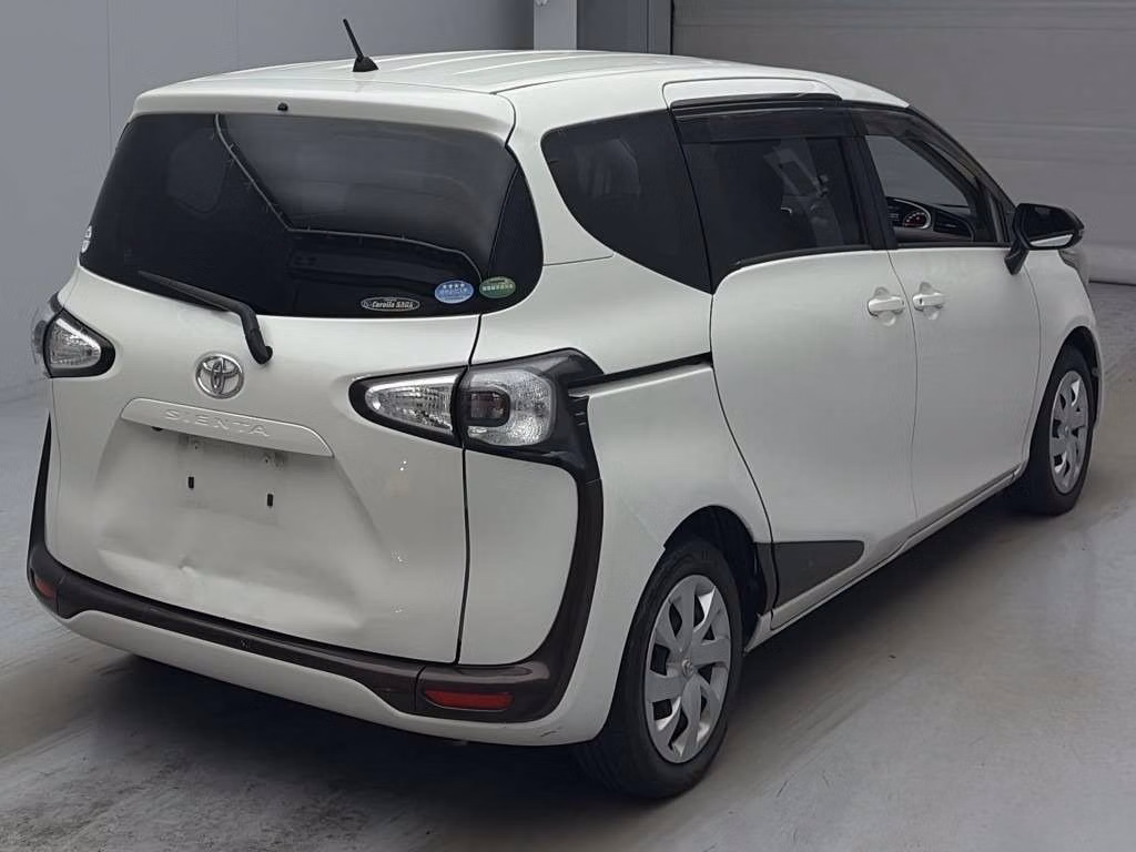 TOYOTA SIENTA