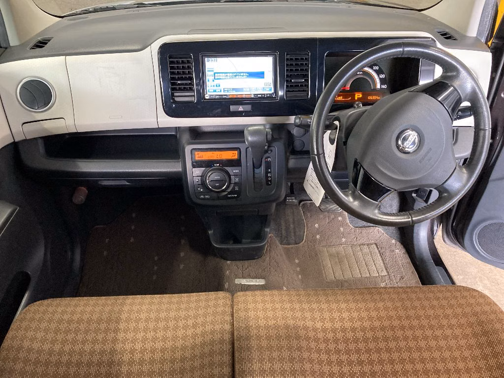 NISSAN MOCO