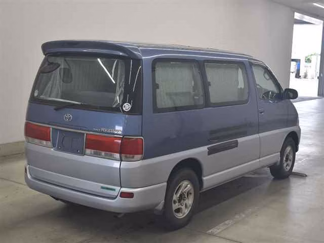 Toyota Hiace Regius