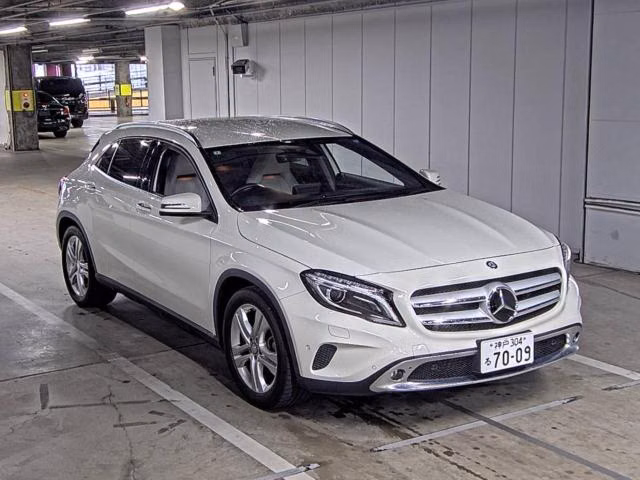 MERCEDES-BENZ GLA-CLASS