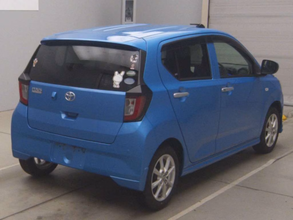 TOYOTA PIXIS EPOCH