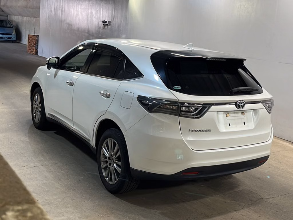 TOYOTA HARRIER