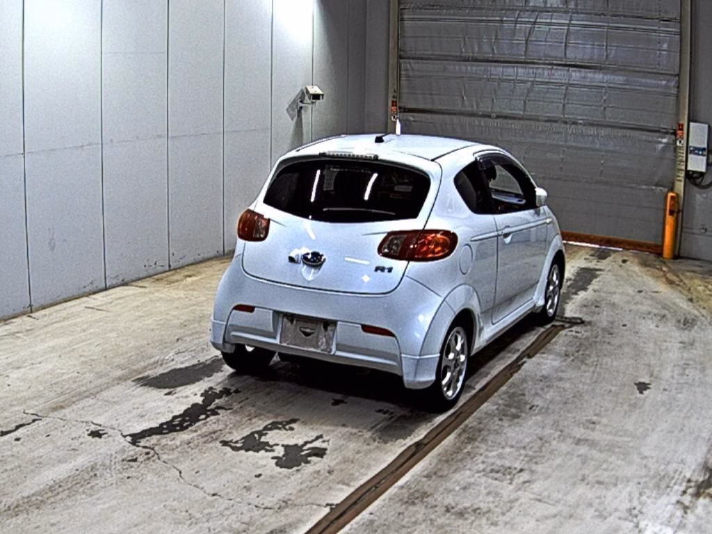 Subaru R1