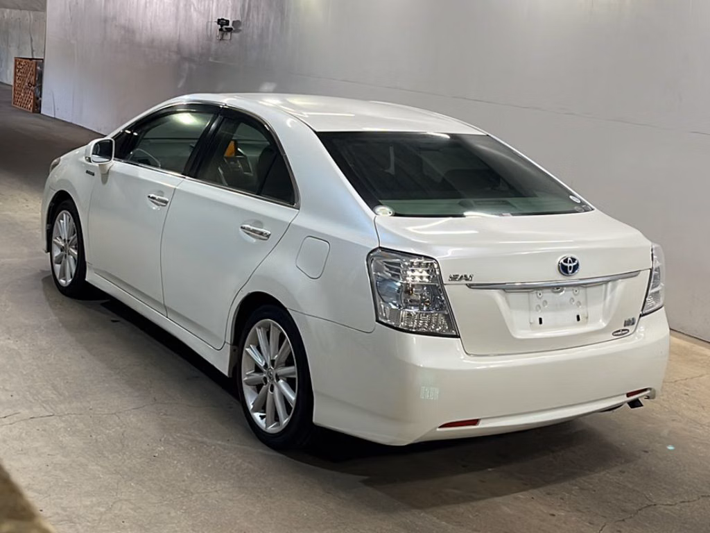 TOYOTA SAI