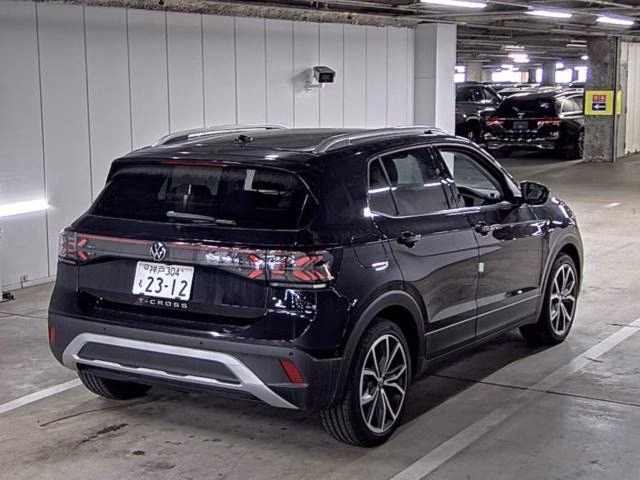 VOLKSWAGEN T-CROSS