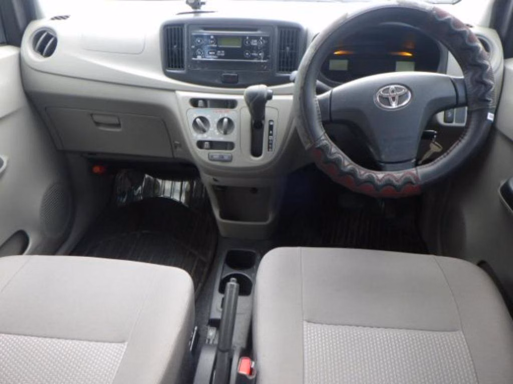 TOYOTA PIXIS EPOCH