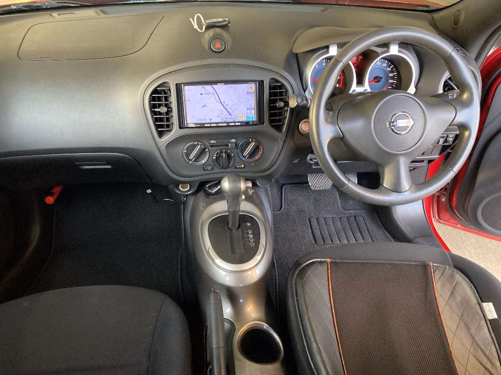 NISSAN JUKE