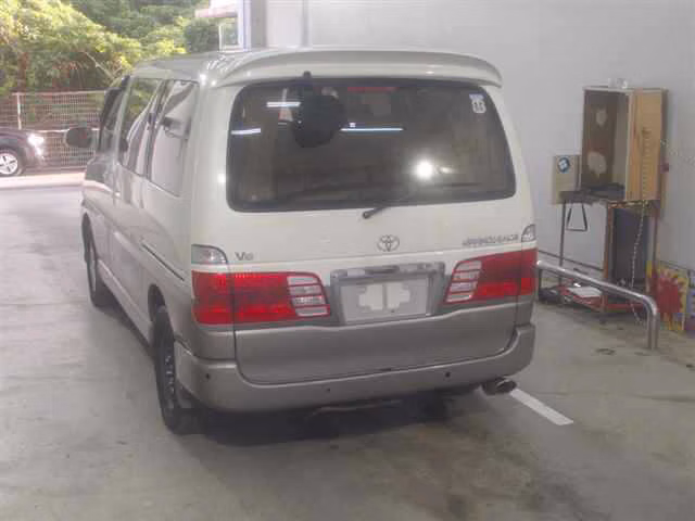 Toyota Grand Hiace