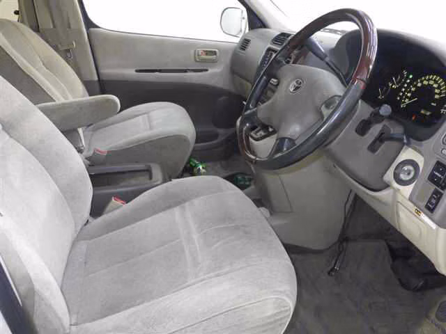 Toyota Grand Hiace