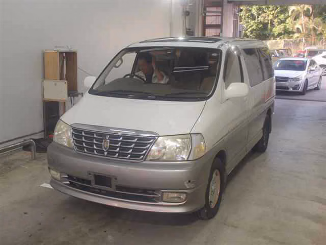Toyota Grand Hiace