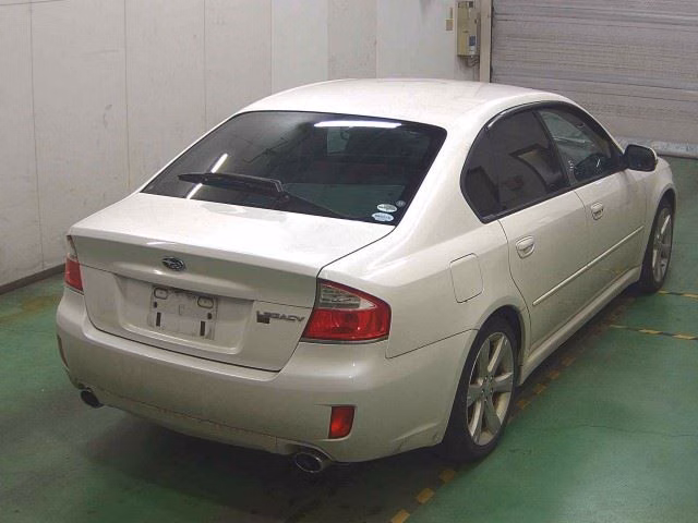 Subaru Legacy B4
