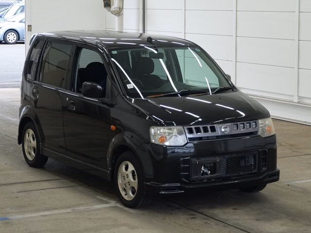 Nissan Otti