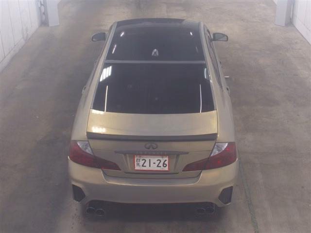 NISSAN FUGA