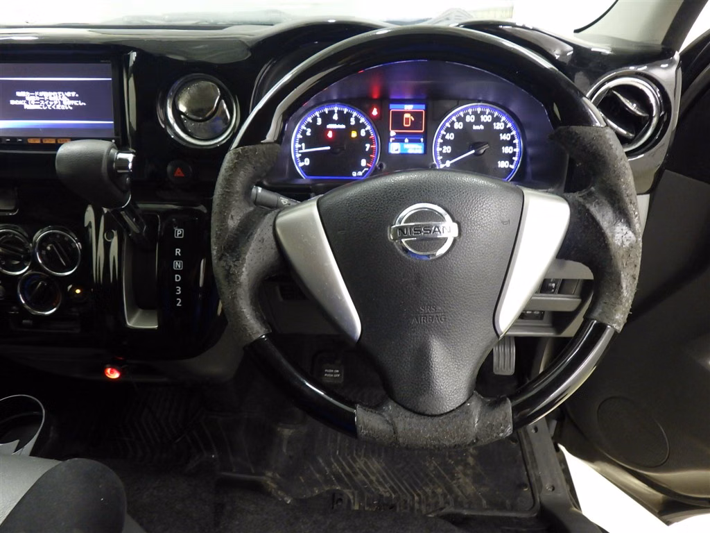 NISSAN NV350 CARAVAN