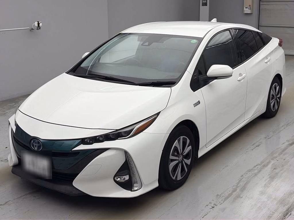 TOYOTA PRIUS PHV